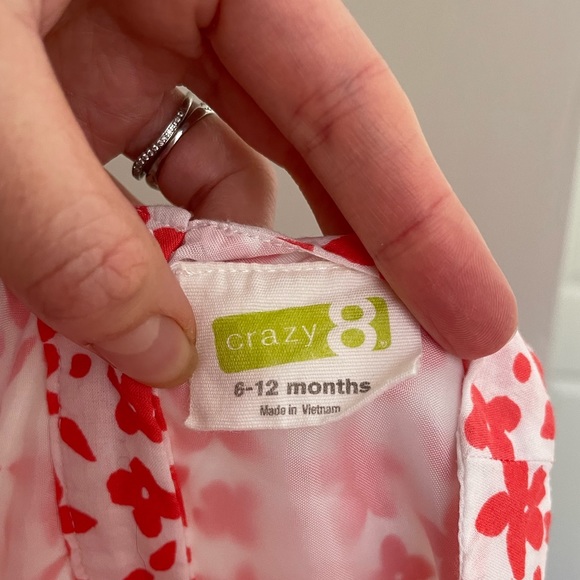 Beautiful baby dress by Crazy 8, white with red floral print, size 6-12m - Picture 6 of 6